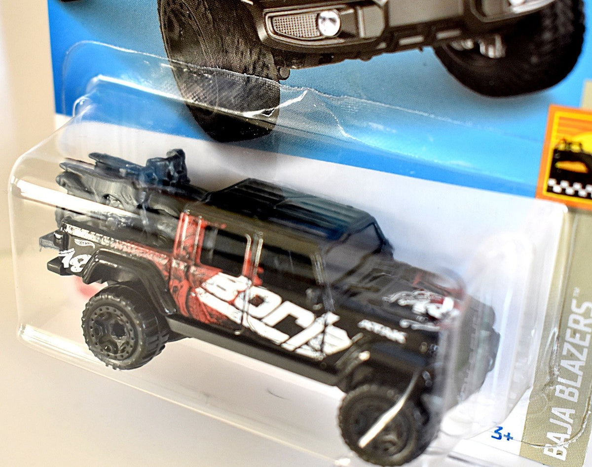 Hot Wheels - Jeep Gladiator Rubicon with Motorcycles