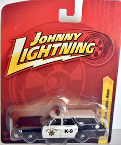 Johnny Lightning Forever 64 - Highway Patrol K9 1970's Chevrolet Caprice Estate Station Wagon