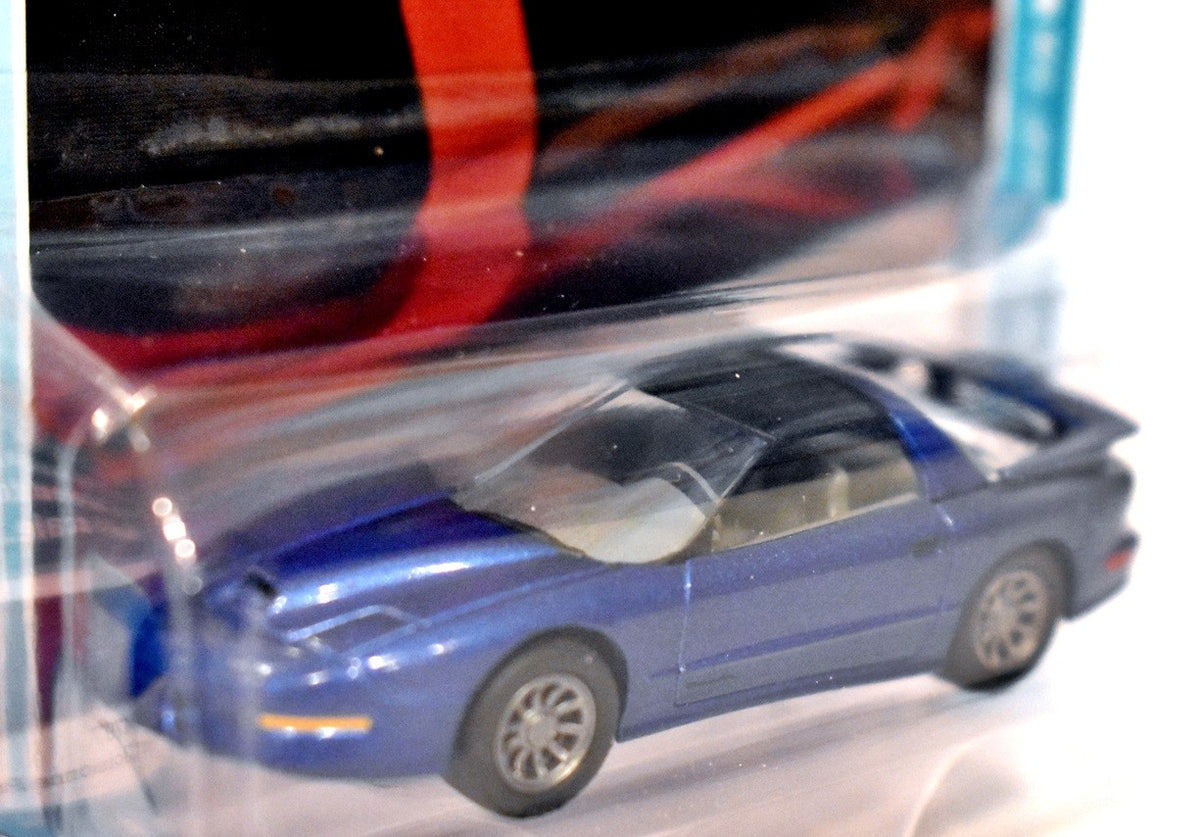 Johnny Lightning - Classic Gold - 1996 Pontiac Trans Am WS6