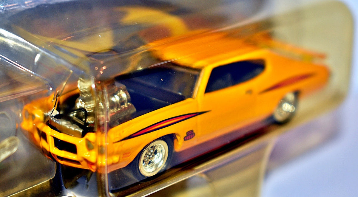 Johnny Lightning  Street Freaks - 1971 Pontiac GTO Judge