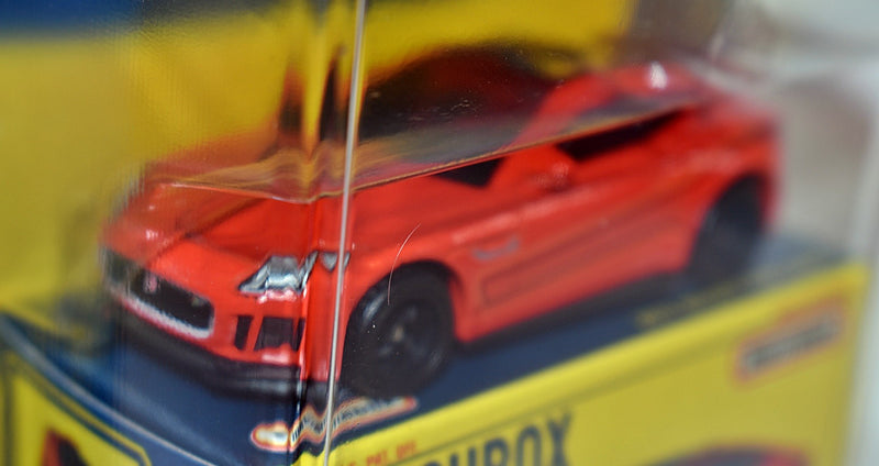 Matchbox Collectors - 2015 Jaguar F-Type Coupe