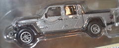 Greenlight Hitch & Tow - Jeep Gladiator and Airstream Land Yacht Safari