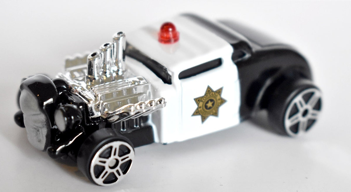 Maisto - Fontana Police Dept 32 Ford 3 Window Hot Rod Police Car