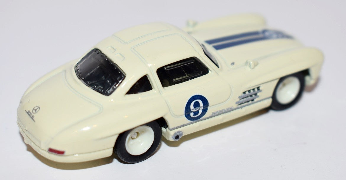 Hot Wheels Premiere - Mercedes-Benz 300SL Gullwing Race Car – Global ...