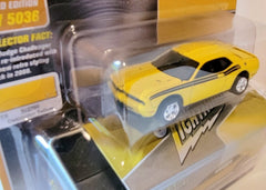 Johnny Lightning Pro Collectors Series 2010 Dodge Challenger R/T
