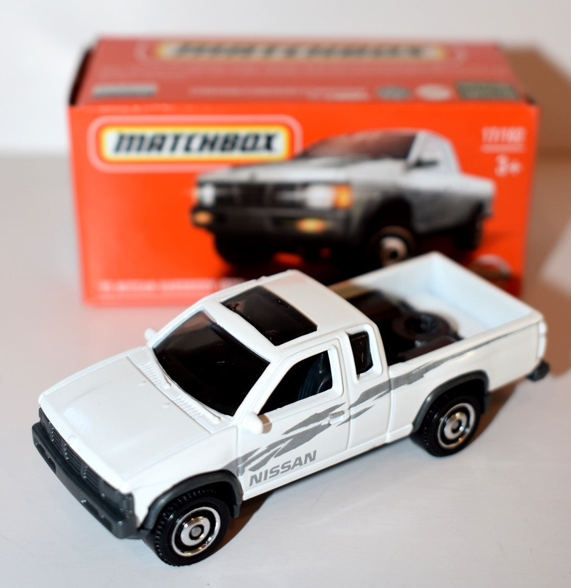 Matchbox - Nissan Hardbody Pickup Truck