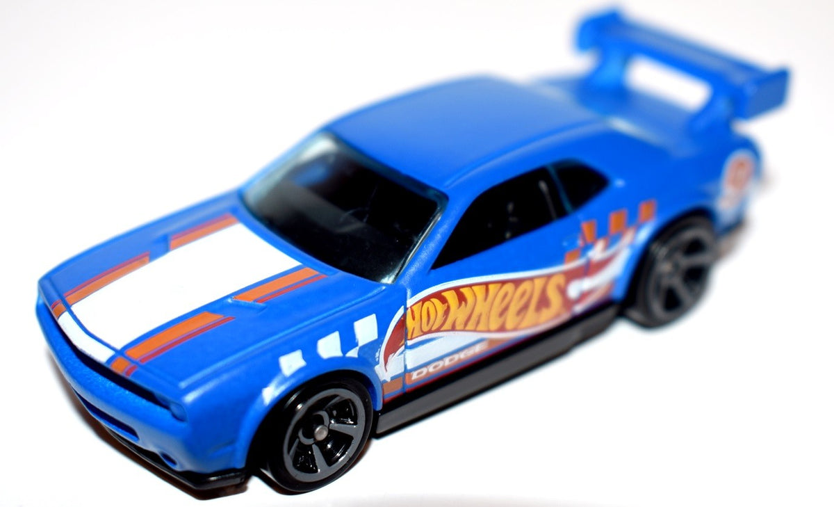 Hot Wheels Dodge Challenger Drift Car