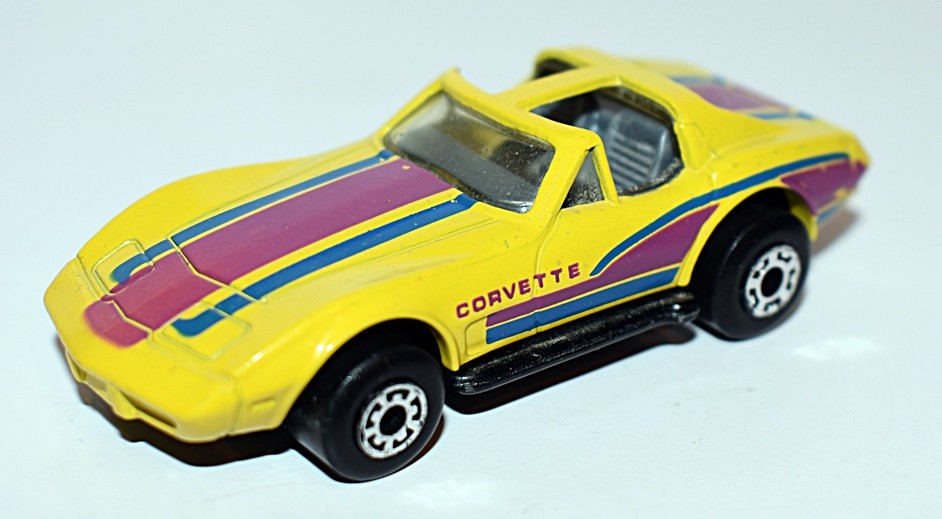 Matchbox - Chevrolet Corvette C3 Coupe with T-Tops