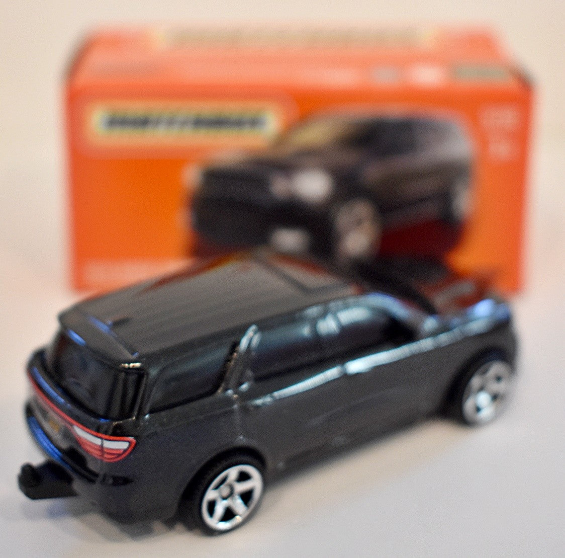 Matchbox - Power Grabs - Dodge Durango SUV
