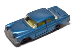 Matchbox Regular Wheels - Mercedes-Benz 300 SE Sedan