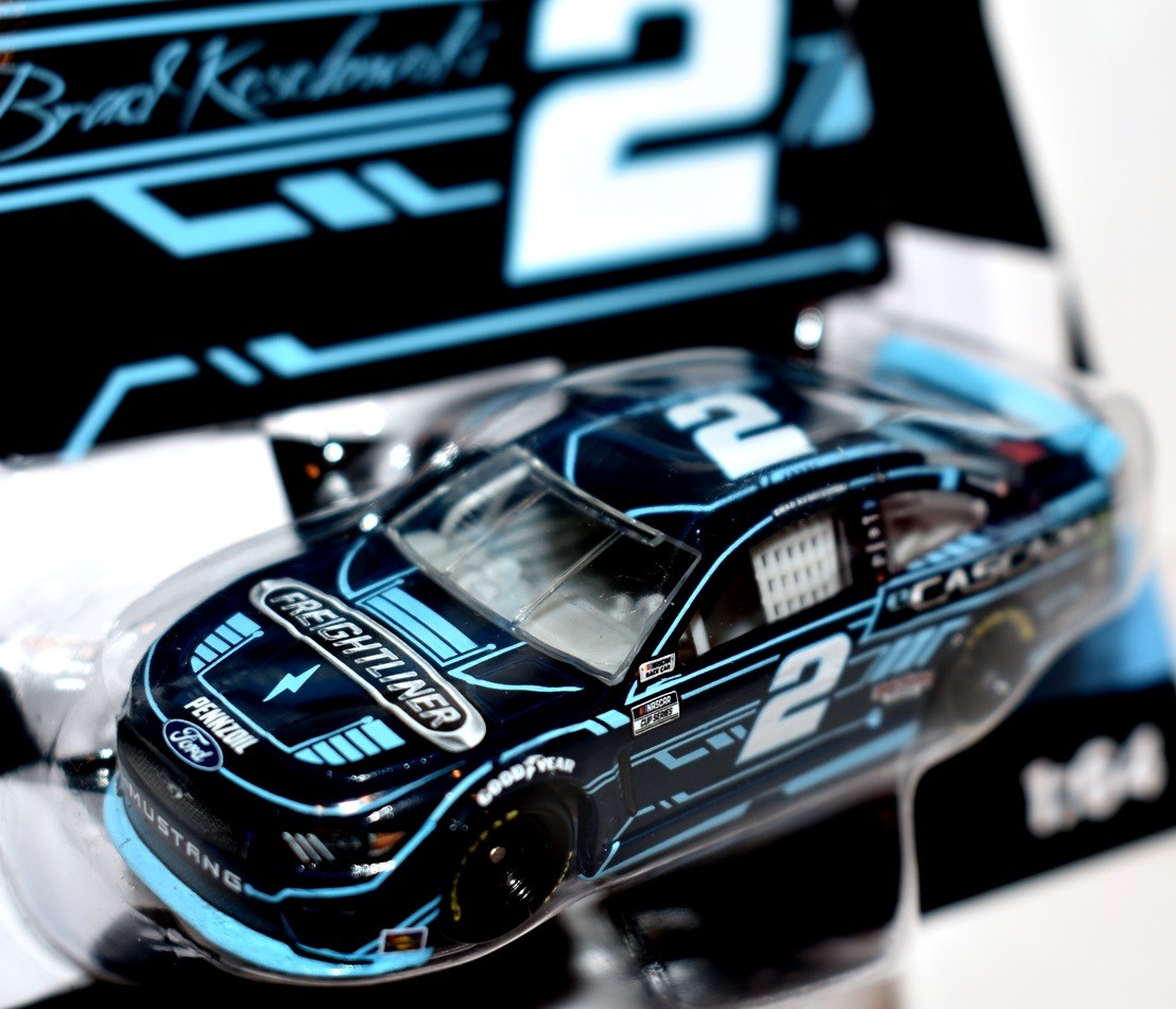 Lionel NASCAR Authentics -  Brad Keselowski Freightliner Ford Mustang