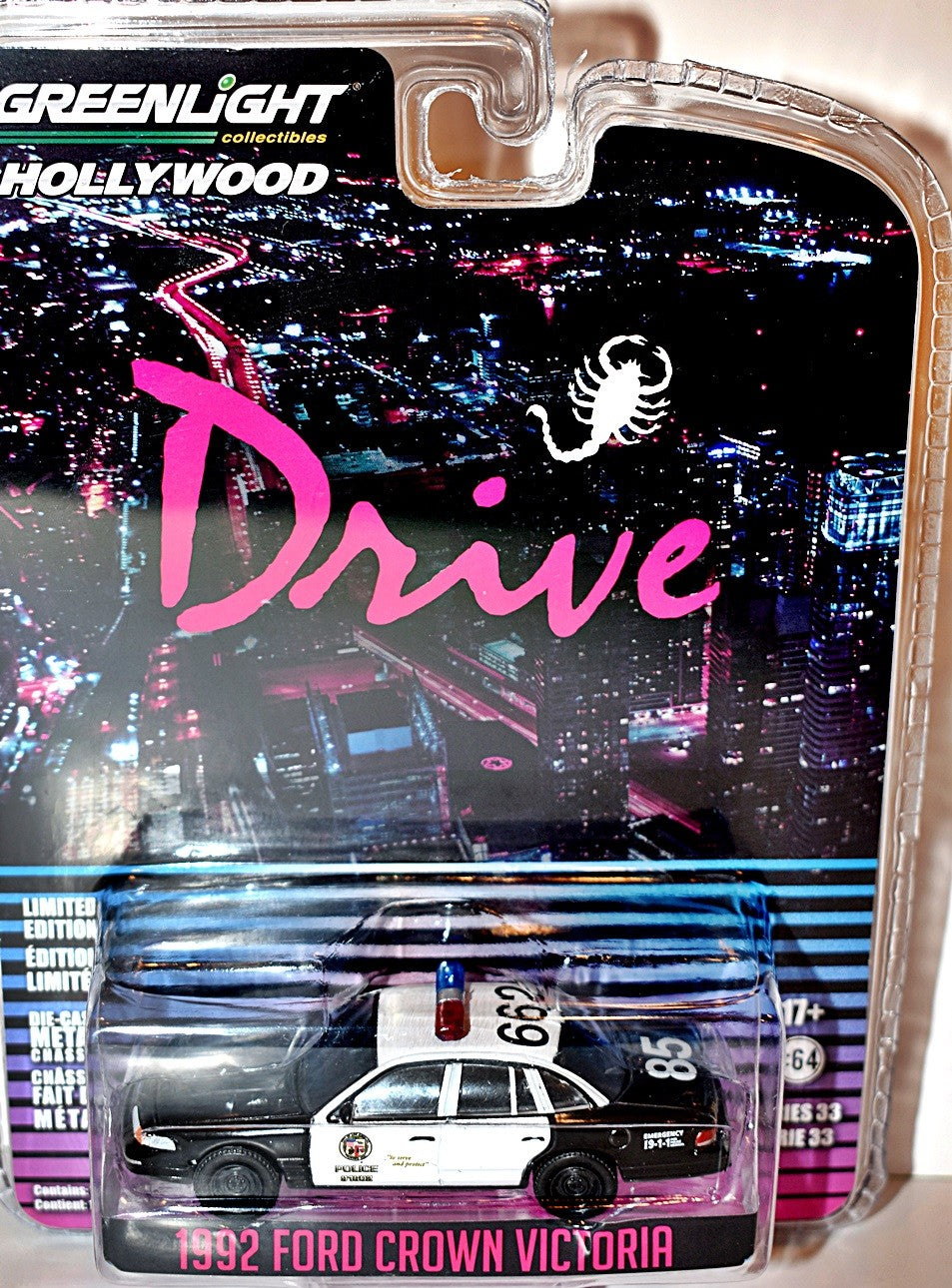 Greenlight Hollywood - Drive - 1992 Ford Crown Victoria Police Patrol Car