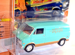 Johnny Lightning - Classic Gold - 1976 Dodge Tradesman Custom Van