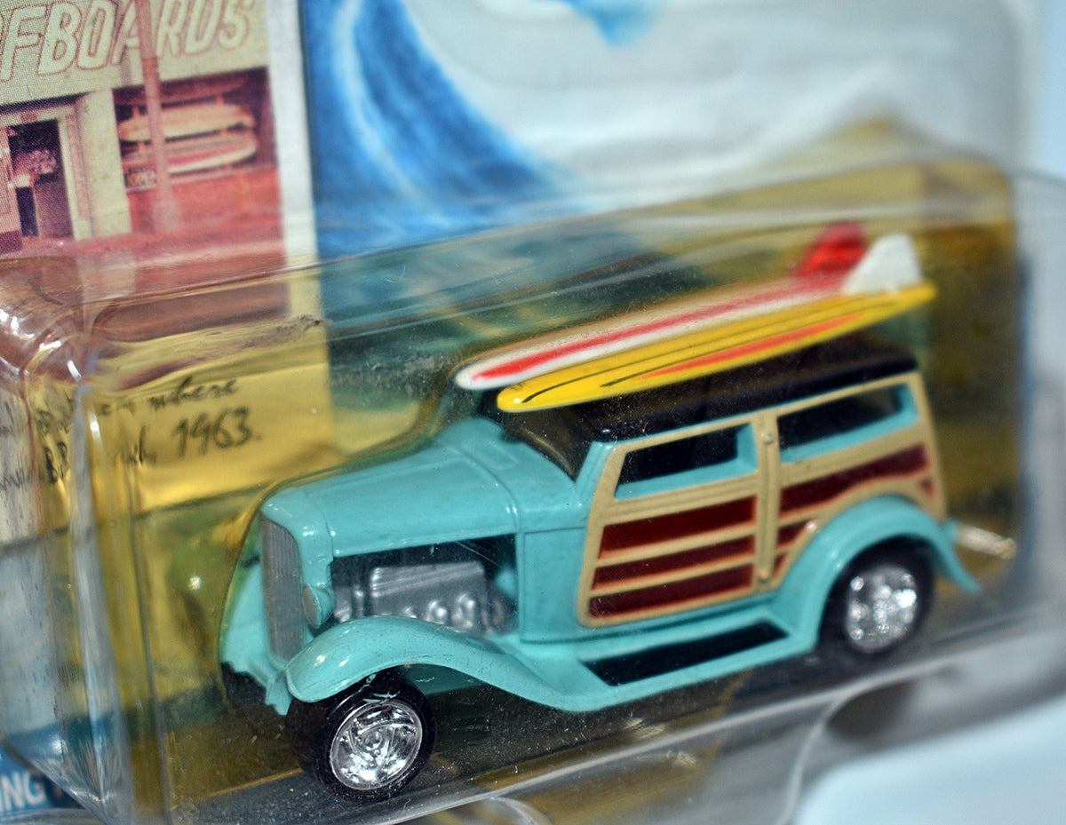 Johnny Lightning Surf Rods - Finks Speedwagon Model A Ford Woody