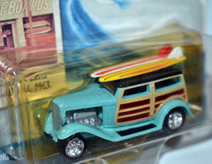 Johnny Lightning Surf Rods - Finks Speedwagon Model A Ford Woody