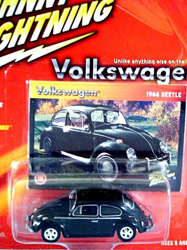Johnny Lightning 1966 Volkswagen Beetle
