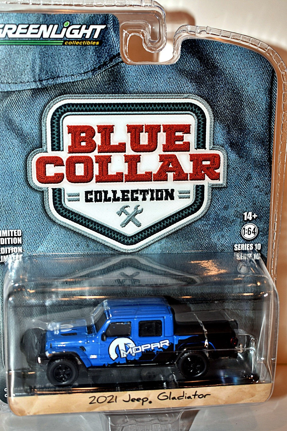 Greenlight - Blue Collar -  2021 Jeep Gladiator MOPAR Offroad Truck