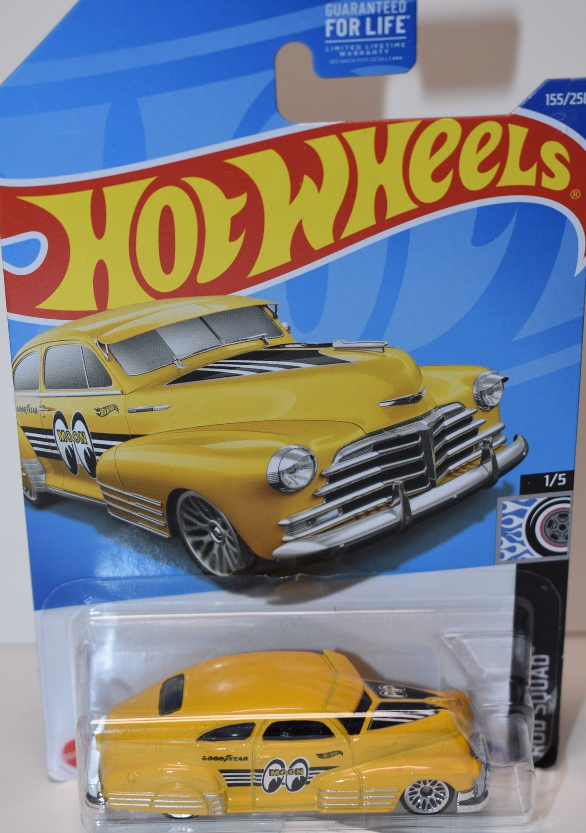 Hot Wheels - 1947 Chevrolet Fleetline MOON Equipped Hot Rod