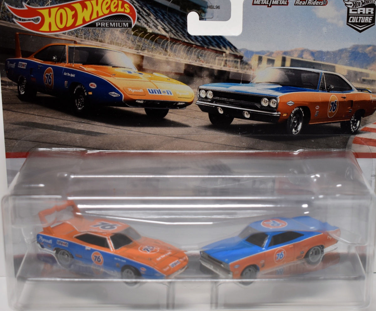 Hot Wheels Premium - Plymouth Union 76 Race Team set