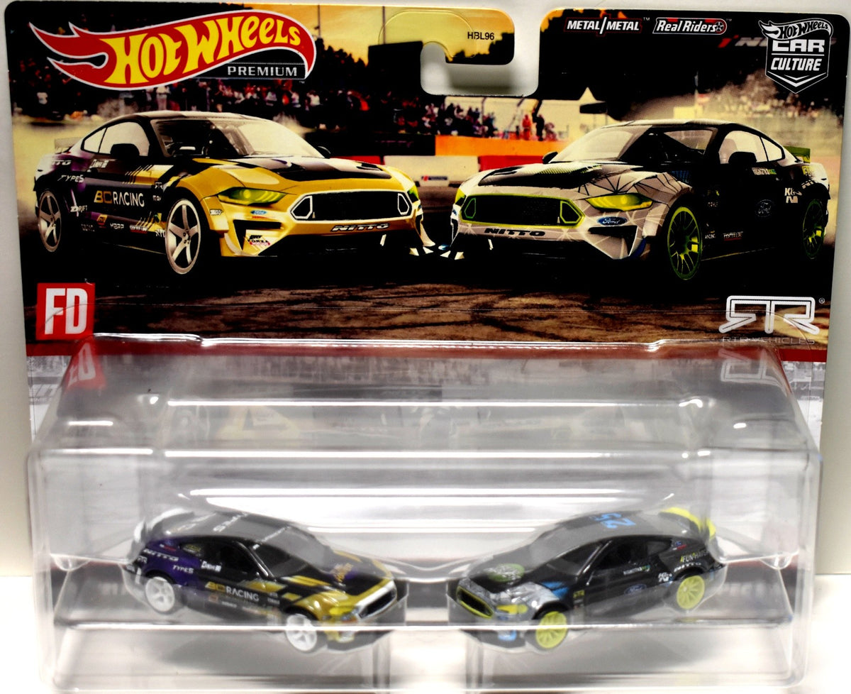 Hot Wheels Premium - Nitto Tire Ford Mustang Race Team set