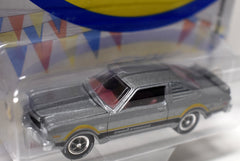 Johnny Lightning Muscle Cars USA - 1976 Plymouth Volare Road Runner