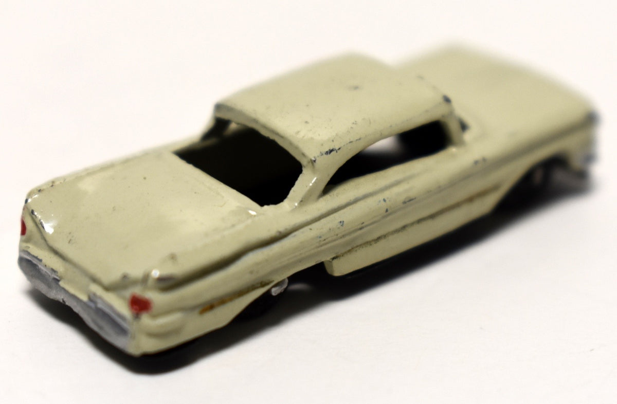 Ahi - 1960 Pontiac Bonneville