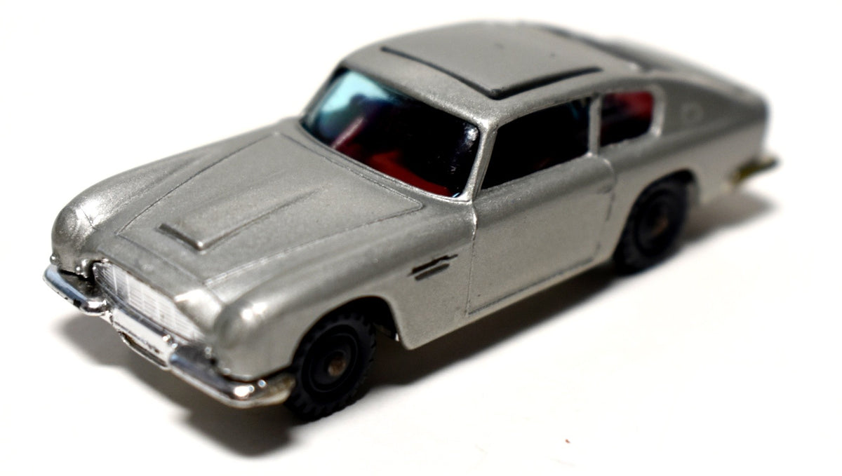Husky (40C-1) - James Bond Aston Martin DB4