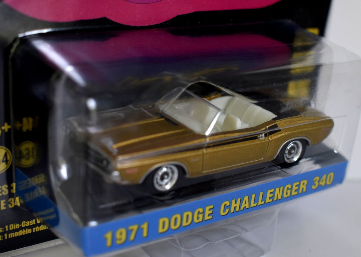 Greenlight Hollywood - The Mod Squad - 1971 Dodge Challenger 340 Convertible