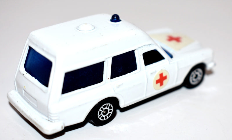 Corgi Juniors -  Mercedes "Binz" Ambulance