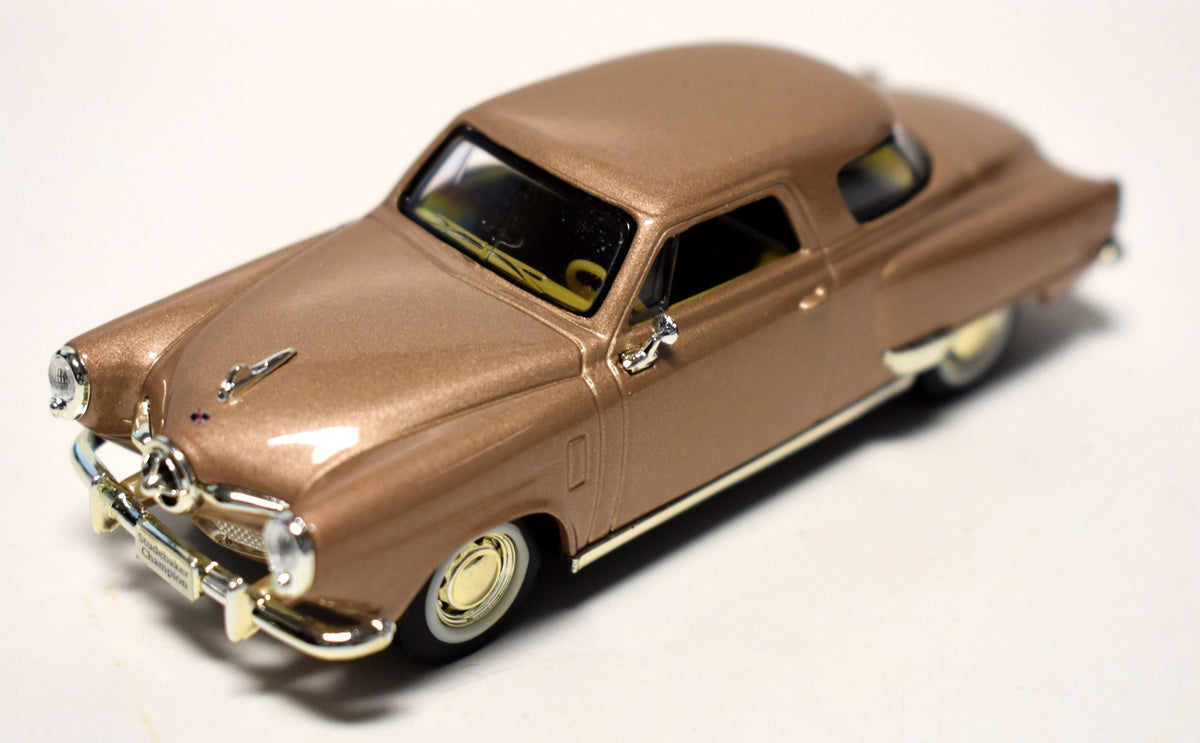 Road Signatures: 1950 Studebaker Champion