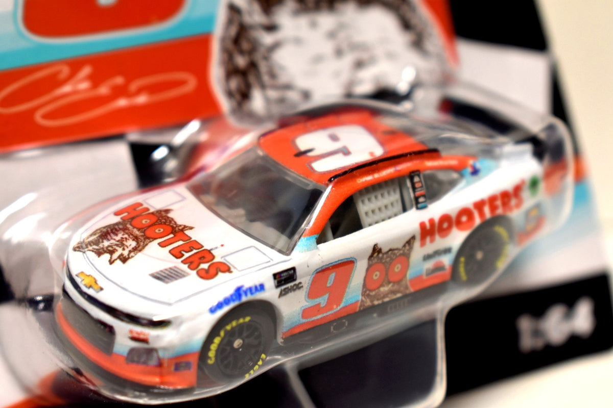 NASCAR Authentics Hendrick Motorsports - Chase Elliott HOOTERS  Chevrolet Camaro