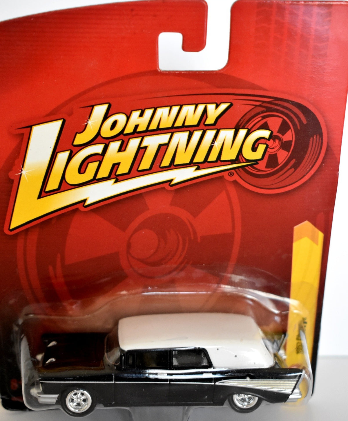 Johnny Lightning Forever 64 Series - 1957 Chevrolet Hearse