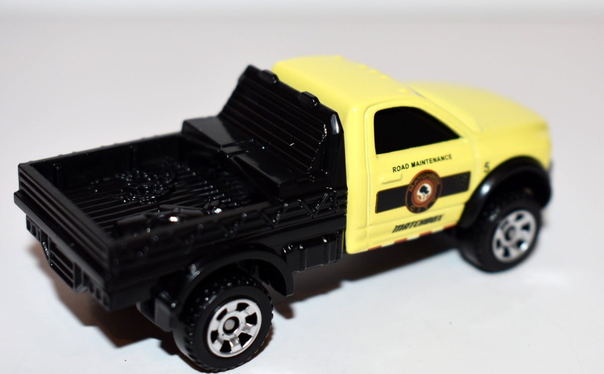 Matchbox - RAM Road Maintenance Flatbed Truck