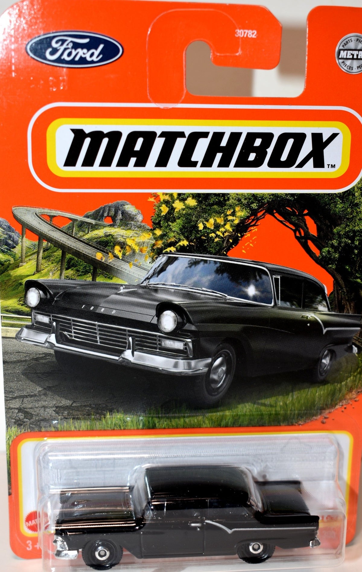 Matchbox 1957 Ford Custom 300 2 Door Post Sedan