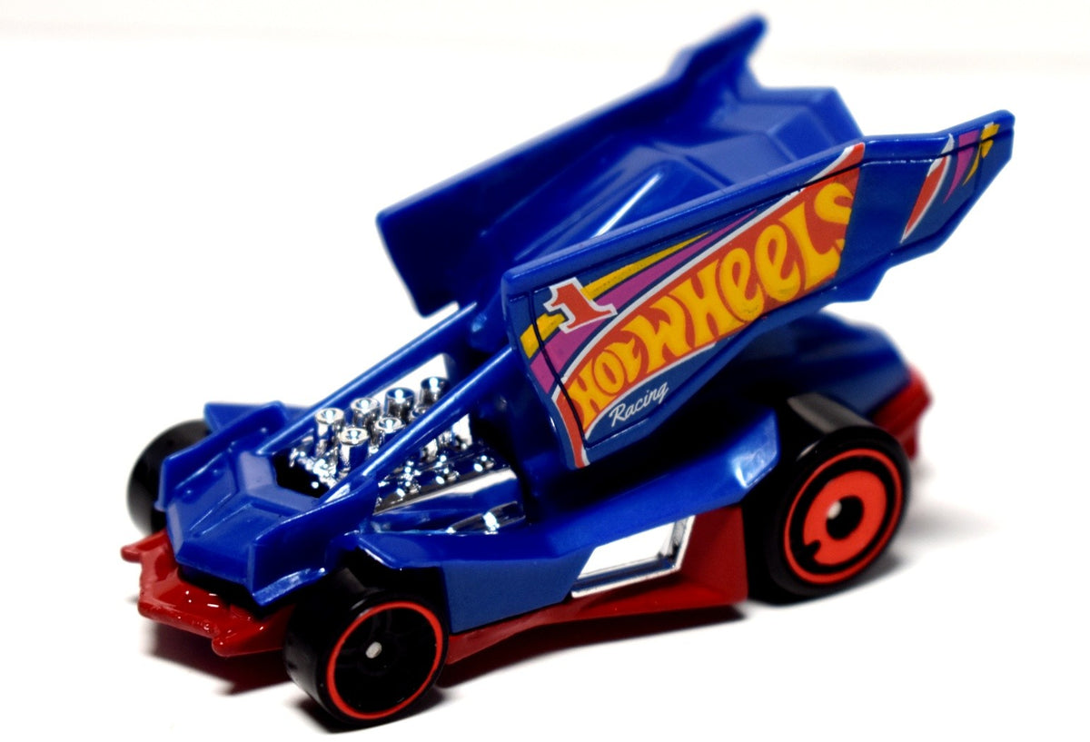 Hot Wheels -  Dirty Outlaw - Outlaw Sprint Race Car
