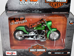 Maisto Harley Davidson (1:24 Scale) 2000 FLSTF Street Stalker