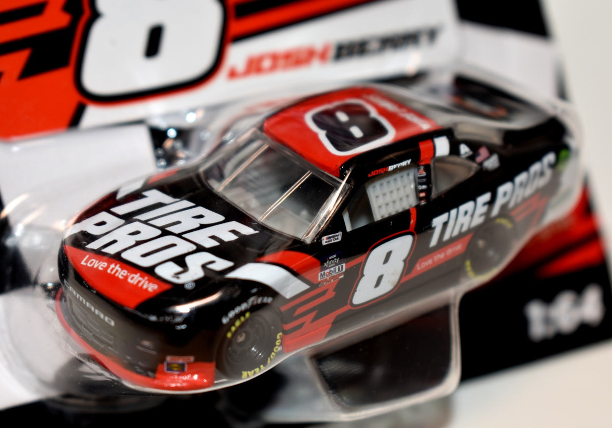 Lionel NASCAR Authentics - Josh Berry Tire Pros Chevrolet Camaro