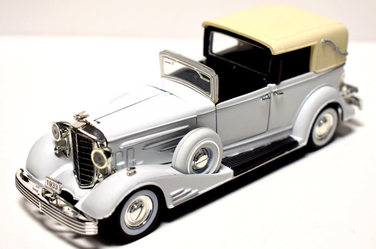 Signature Models - 1933 Cadillac Town Car