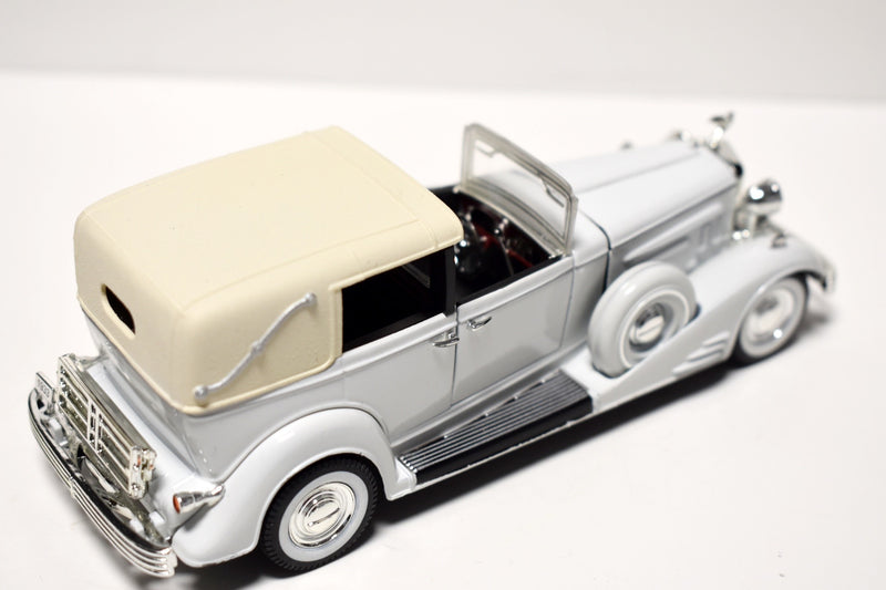 Signature Models - 1933 Cadillac Town Car
