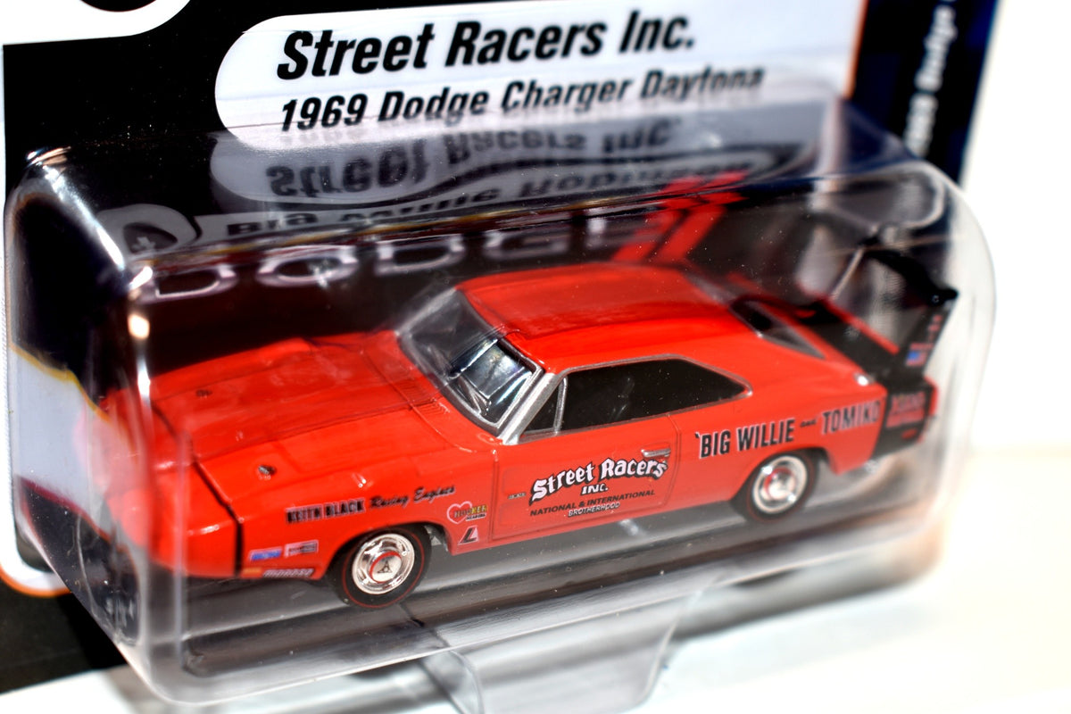 Racing Champions Mint Series - Legends of the Qtr Mile - Big Willie Robinson's Street Racers, Inc 69 Dodge Charger Daytona