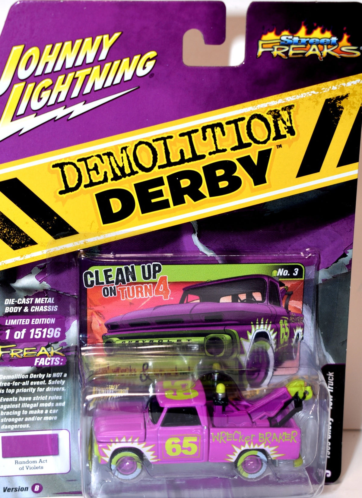 Johnny Lightning Street Freaks - Demolition Derby - 1965 Chevrolet C10 Tow Truck