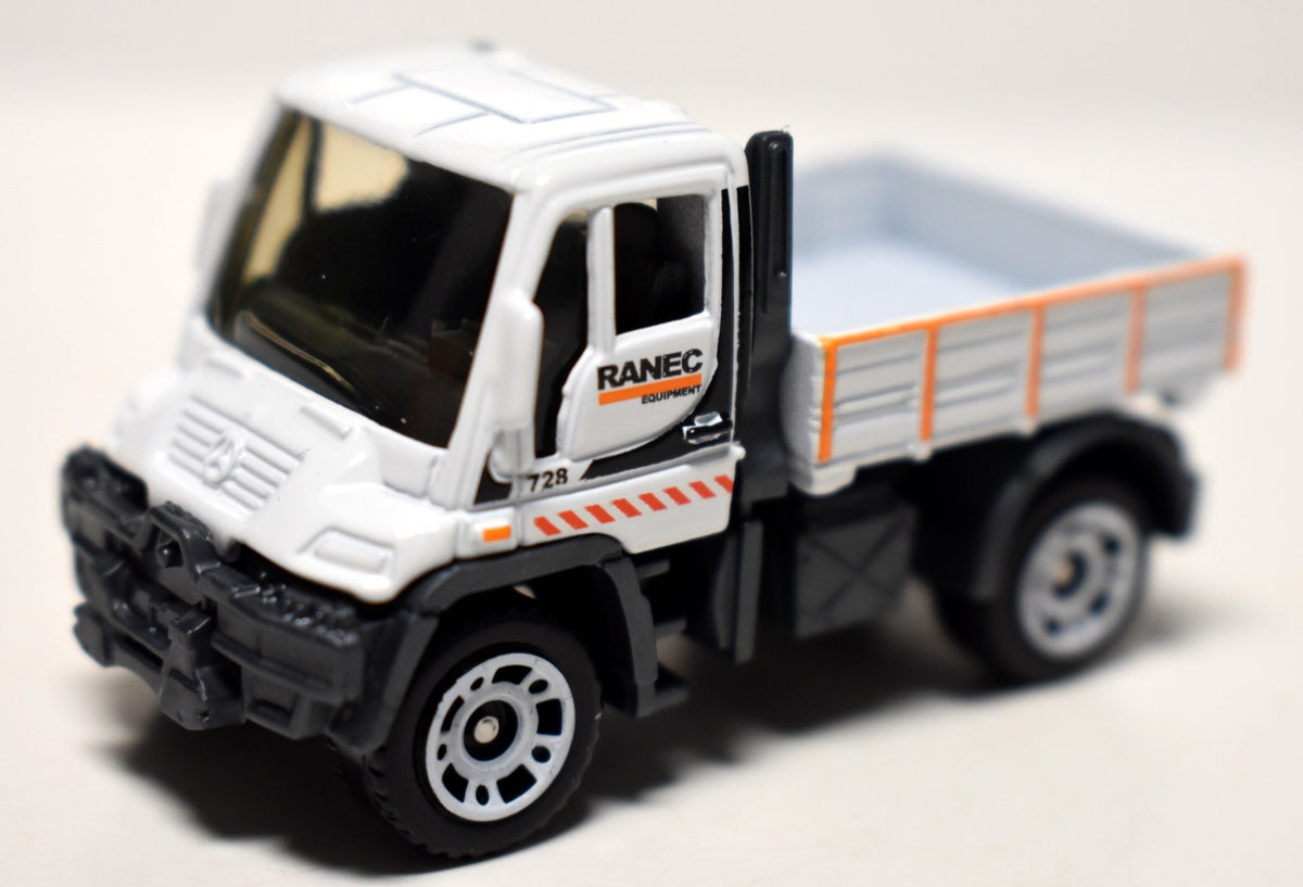 Matchbox Mercedes-Benz Unimog U300