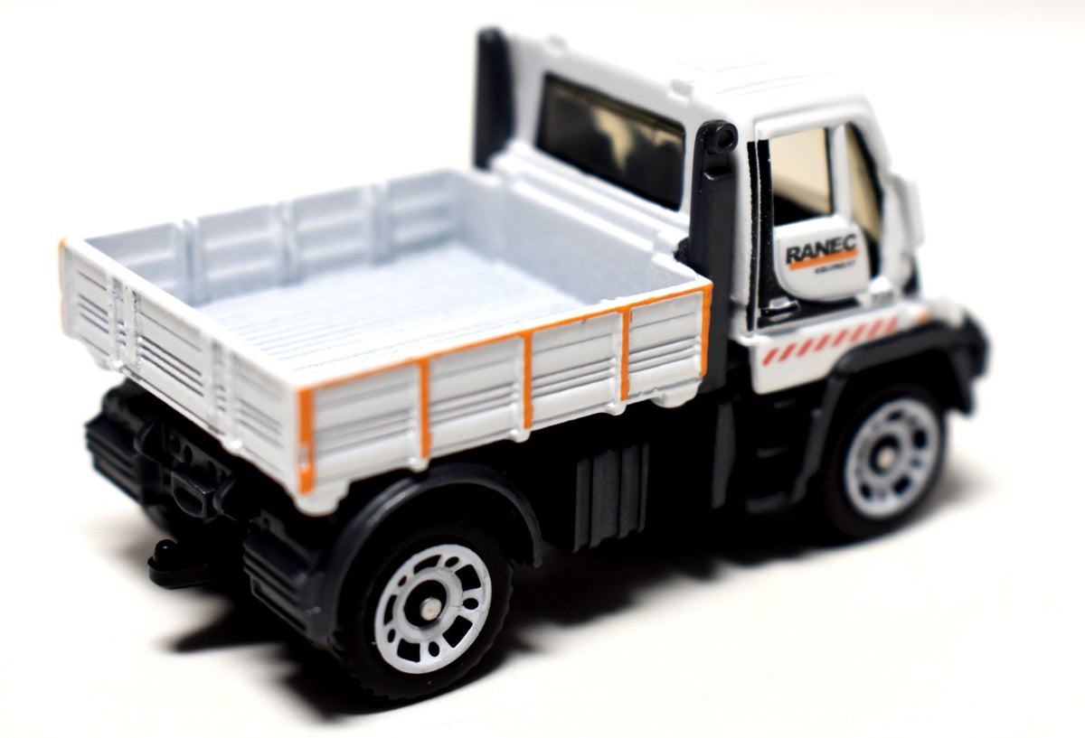 Matchbox Mercedes-Benz Unimog U300