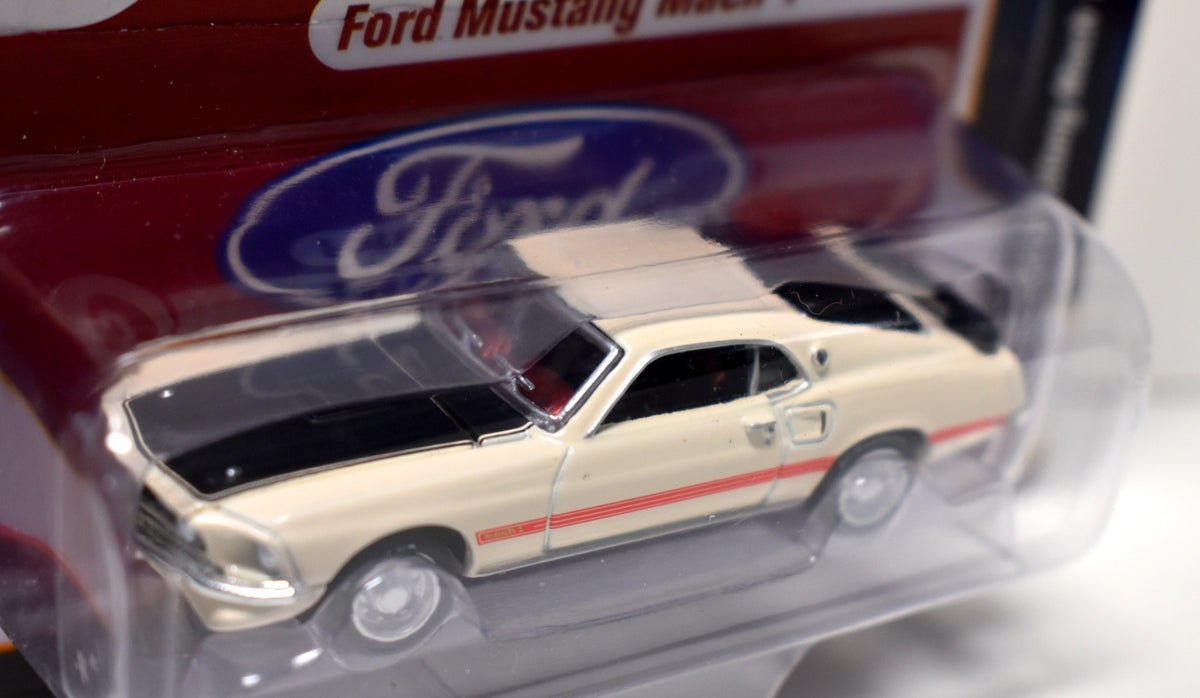 Racing Champions Mint Series - 1969 Ford Mustang Mach 1