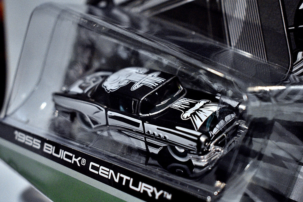 Maisto - Max Grundy Outlaws - 1955 Buick Century
