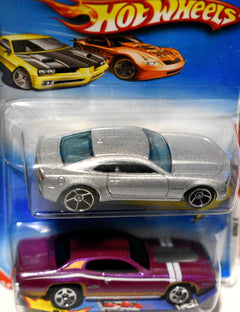 Hot Wheels - A-Maze'n Speedway Set - Chevrolet Camaro Coupe & 1971 Plymouth GTX