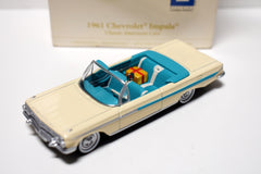 Hallmark - Classic American Car Series - 1961 Chevrolet Impala Convertible