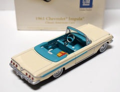Hallmark - Classic American Car Series - 1961 Chevrolet Impala Convertible