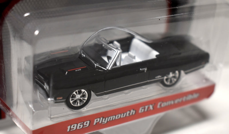 Greenlight Barrett-Jackson Auction Block - 1969 Plymouth GTX Convertible