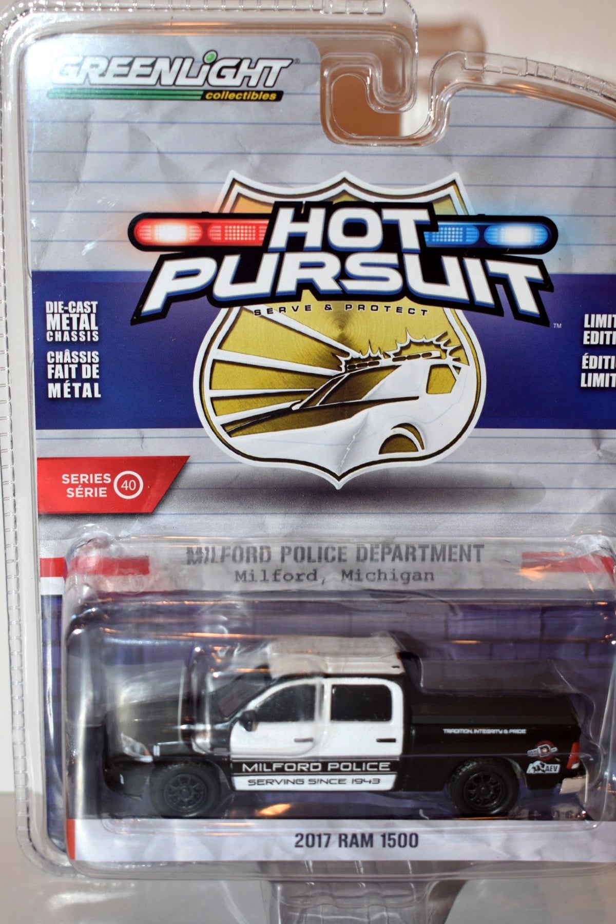 Greenlight -  Hot Pursuit - Milford MI Police 2017 RAM 1500 Crew Cab Pickup Truck